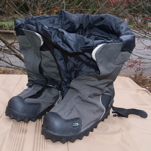 Neos N5P3 Navigator 5 Expandable 15"  Insulated - Gray Overboots. One Pair